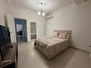 3 bedrooms, WiFi, bed sheets