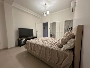 3 bedrooms, WiFi, bed sheets