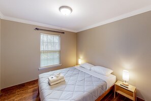 3 habitaciones, acceso a internet y ropa de cama