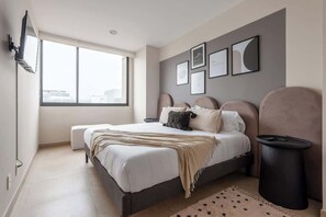 2 slaapkamers, een strijkplank/strijkijzer, wifi, beddengoed