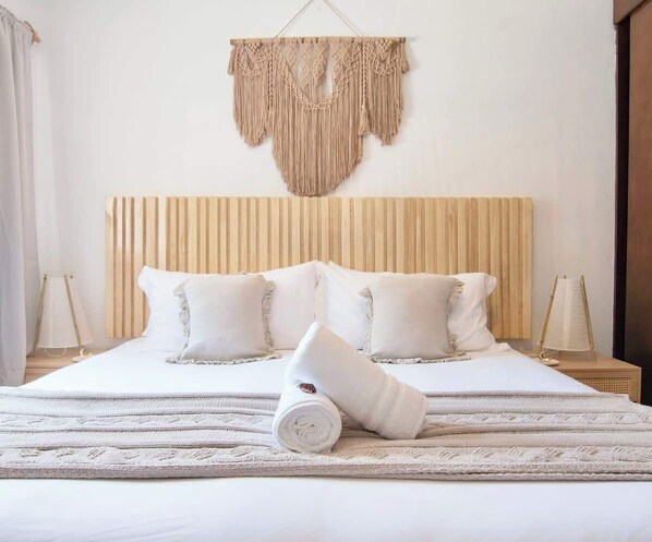 2 habitaciones, tabla de planchar con plancha, cuna de viaje y wifi 