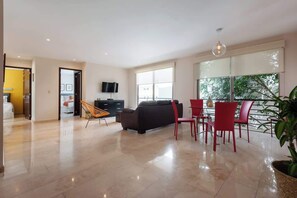 TV - Urban Classic  2BD 4PAX / Del Valle con balcón (Ciudad de México)