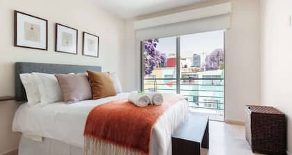 Urban Classic 2BD 4PAX / Del Valle con balcón