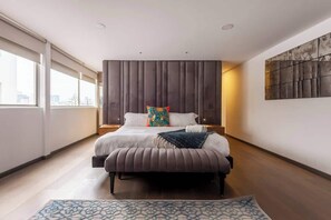 3 bedrooms, iron/ironing board, travel crib, WiFi