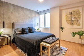 3 bedrooms, iron/ironing board, travel crib, WiFi