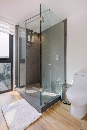 Shower, hair dryer - High-Rise NEW Panoramic Apartment Polanco 3BD (Ciudad de México)