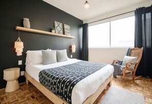 4 bedrooms, iron/ironing board, travel cot, WiFi