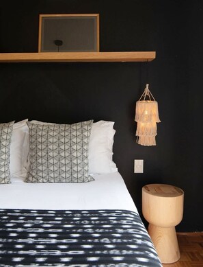 4 habitaciones, tabla de planchar con plancha, cuna de viaje y wifi 