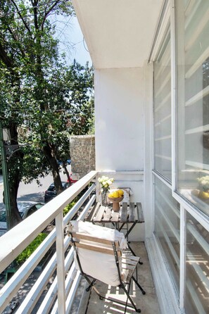 Outdoor dining - Lovely apartment in Condesa 4bed/2bath (Ciudad de México)
