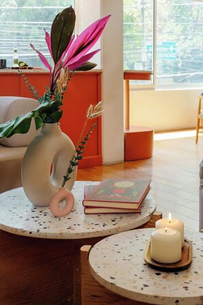 Interior - Classy Stay with Private Patio, Near the Parks (Ciudad de México)