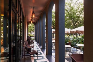 Ảnh chưa phân loại, 3 trong số 18 ảnh, nút