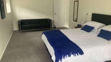 1 camera, ferro/asse da stiro, Wi-Fi gratuito, lenzuola