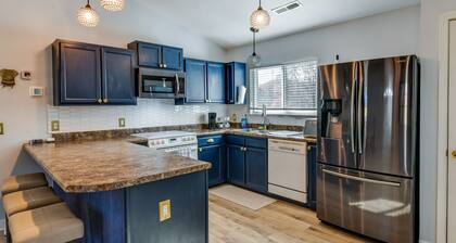 Peaceful Troutman Home: 5 Mi to Lake Norman!