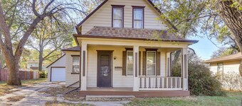 3 Mi to Golf - Beatrice Vacation Home!
