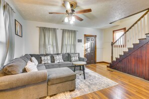 TV - 3 Mi to Golf - Beatrice Vacation Home! (Beatrice)