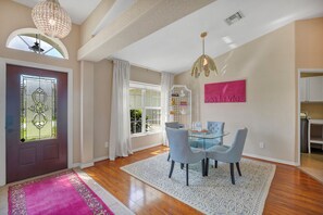 Dining - Sea La Vie "Boujee" Upscale Style 4 BDR Pool House Near Gulf Beaches and Golfing (Port Charlotte)