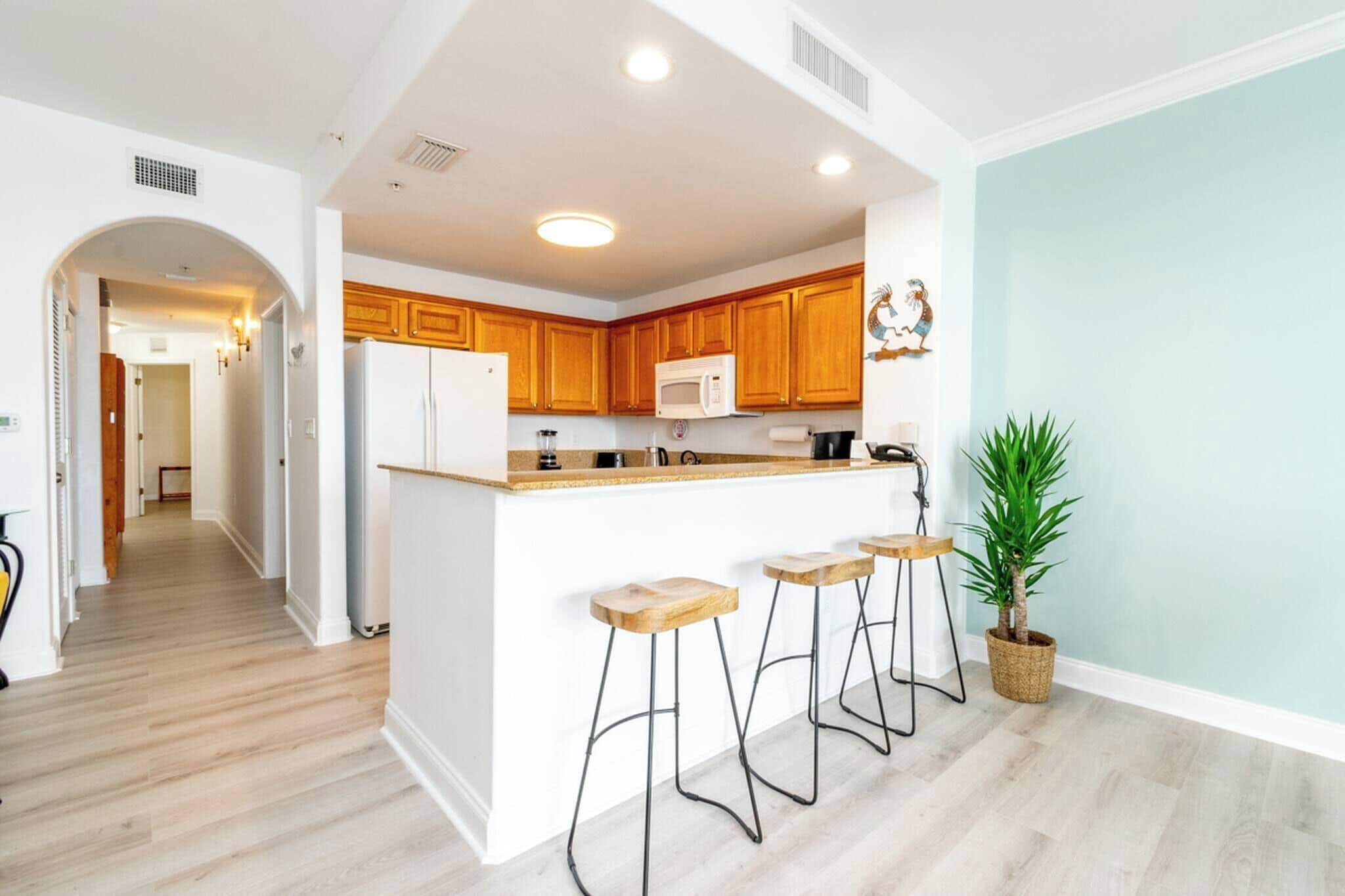 雪櫃、微波爐、焗爐、爐具