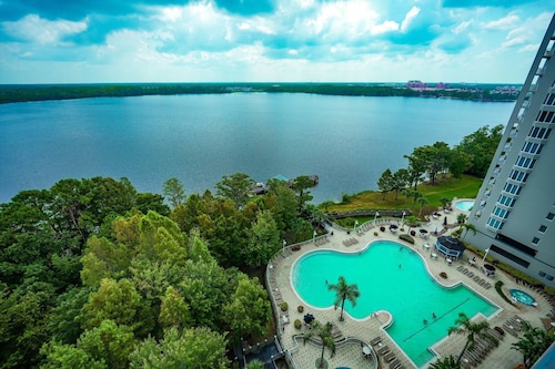 Orlando 11th Floor - 5 min from Disney Blue Heron