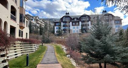 Charter@ Beaver Creek, Pool, hot tub, steps from Village & superb ski access