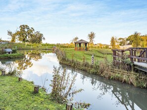 Property grounds - 1 bedroom accommodation in Cambridge (Cambridge)