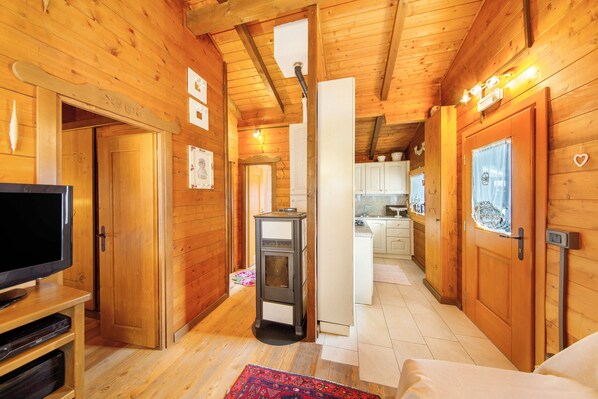 Téléviseur, lecteur de DVD, chaîne audio