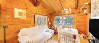 Chalet 'Orserose I Fus' con vistas a la montaña, terraza compartida y Wi-Fi