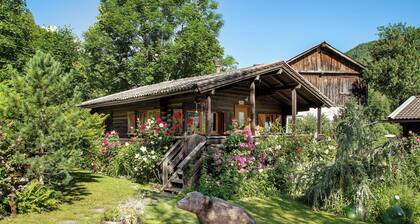 Chalet 'Orserose La Bilancia' avec vue sur la montagne, terrasse partagée et Wi-Fi