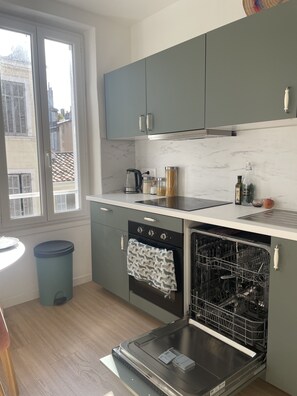 Private kitchen - Appartement Spacieux au Coeur de Marseille (Marseille)