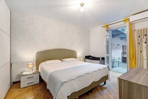 1 Schlafzimmer, Bügeleisen/Bügelbrett, kostenloses WLAN, Bettwäsche