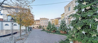 Apartment 'Syc Le Rondini Relax' with Private Terrace, Wi-Fi and Air Conditioning