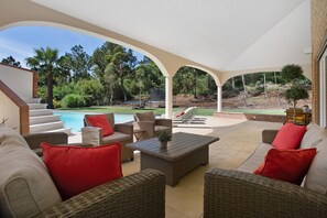 Terrace/patio - Villa 'Foz Fancy Fun' with Mountain View, Wi-Fi and Air Conditioning (Foz do Arelho)