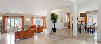 Villa 'Foz Fancy Fun' with Mountain View, Wi-Fi and Air Conditioning