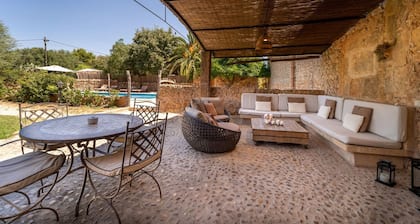 Country House 'Cugulutx' with Private Pool, Private Terrace and Wi-Fi