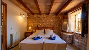 4 habitaciones, tabla de planchar con plancha y wifi gratis