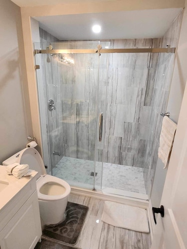 2 Bedroom Apartment - A
Full space with access to backyard, patio, and firepit