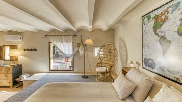 1 slaapkamer, een strijkplank/strijkijzer, gratis wifi, beddengoed