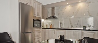 Apartment 'Helios 1' with Sea View, Wi-Fi and Air Conditioning