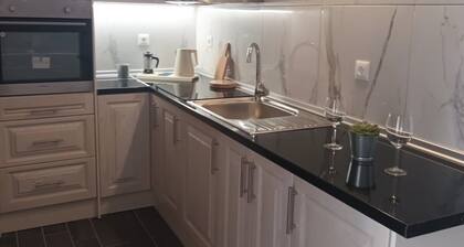 Apartment 'Helios 2' with Sea View, Wi-Fi and Air Conditioning