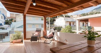 Holiday Home 'Holiday Vista Montagna' with Mountain View, Wi-Fi and Air Conditioning