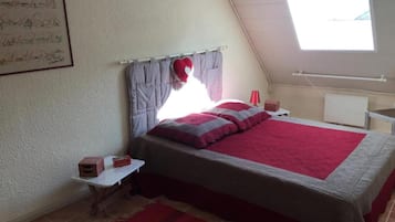 2 camere, ferro/asse da stiro, Wi-Fi gratuito, lenzuola