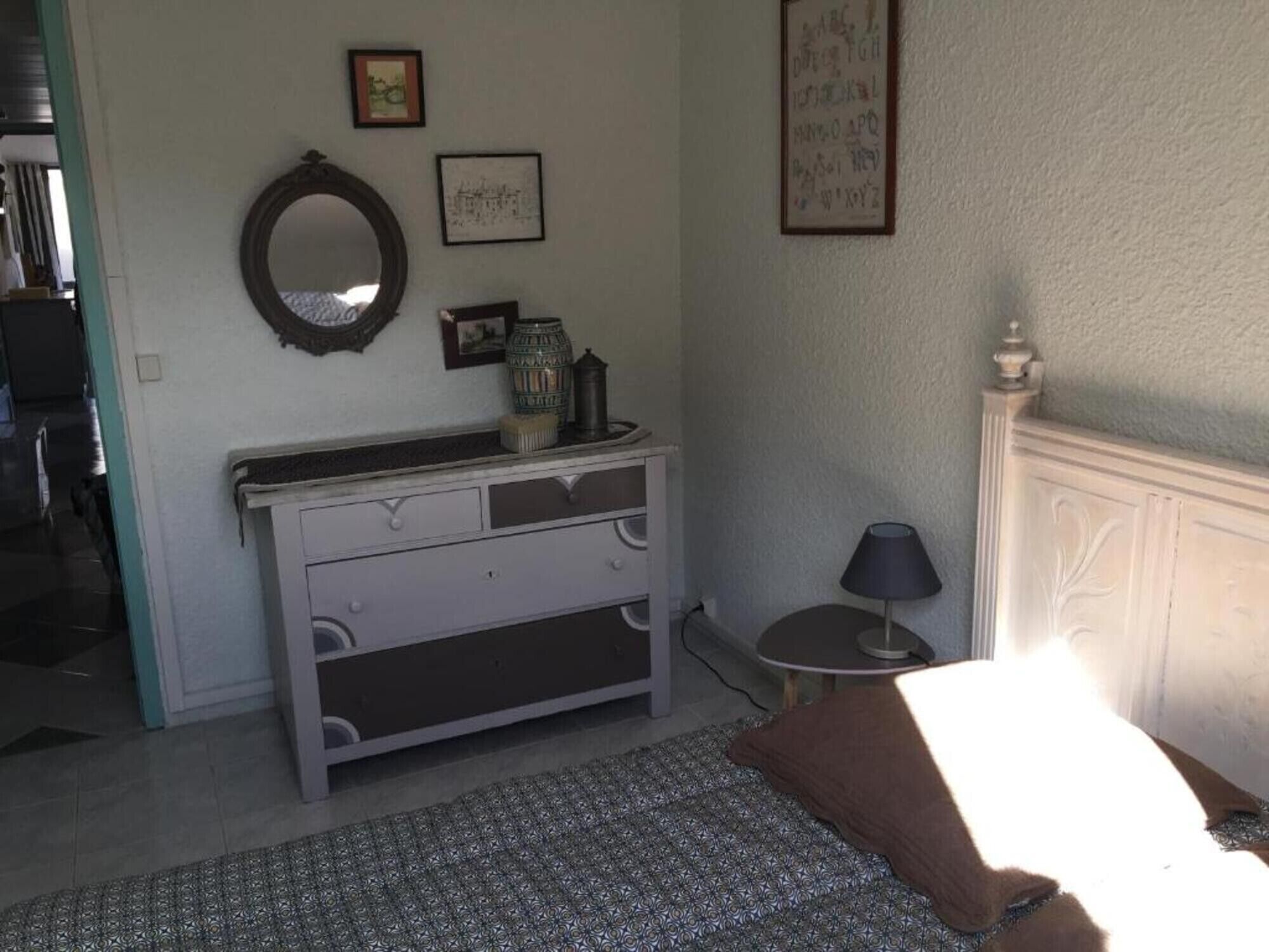 2 chambres, fer et planche à repasser, Wi-Fi gratuit, draps fournis