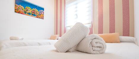 4 habitaciones, tabla de planchar con plancha y wifi gratis