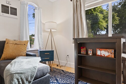 Good 2 Go at L Rancho Court