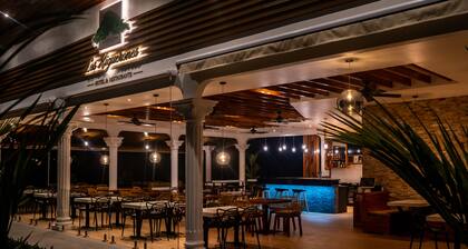 Hotel Los Higuerones