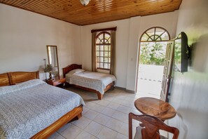 Chambre Prestige | 1 chambre, literie de qualité, couette en duvet, ameublement unique