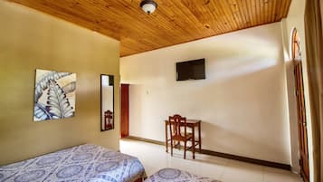 Familieværelse | 1 soveværelse, premium-sengetøj, dundyner, individuel indretning