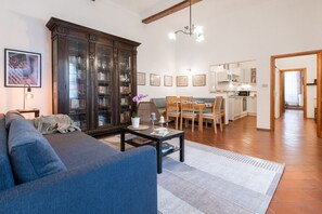 Living area - Spacious family flat S. Spirito 8 sleeps (Firenze)