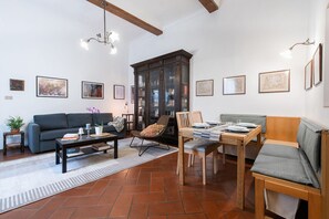 Dining - Spacious family flat S. Spirito 8 sleeps (Firenze)