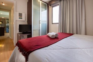 1 bedroom, iron/ironing board, internet, bed sheets