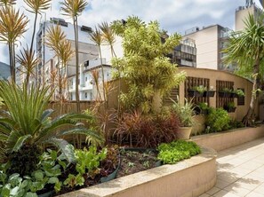 Property grounds - Line Rio: 1Qto Com Piscina, Sauna, Academia, Workstation, Garagem A 100m Das Praias de Copacabana e Ipanema (CP01-172T) (Rio de Janeiro)